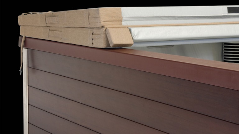 Как использовать меньше хлора в бассейне