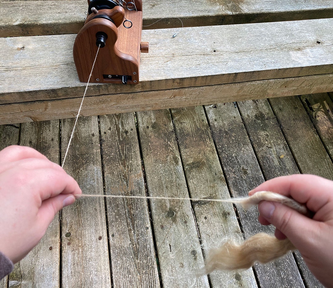 Helmen-From-the-Fold