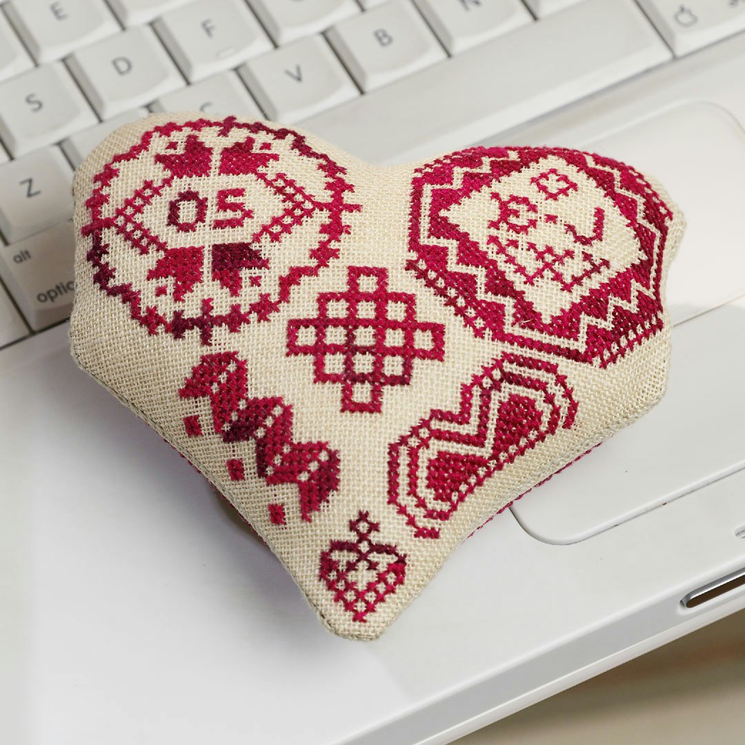 Quaker-Heart Front side