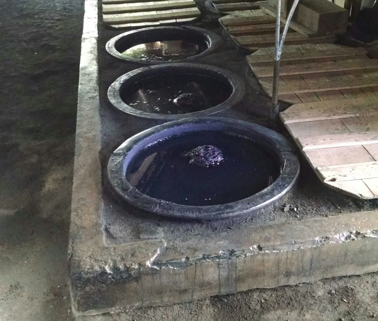 indigo vats Japan seh crop