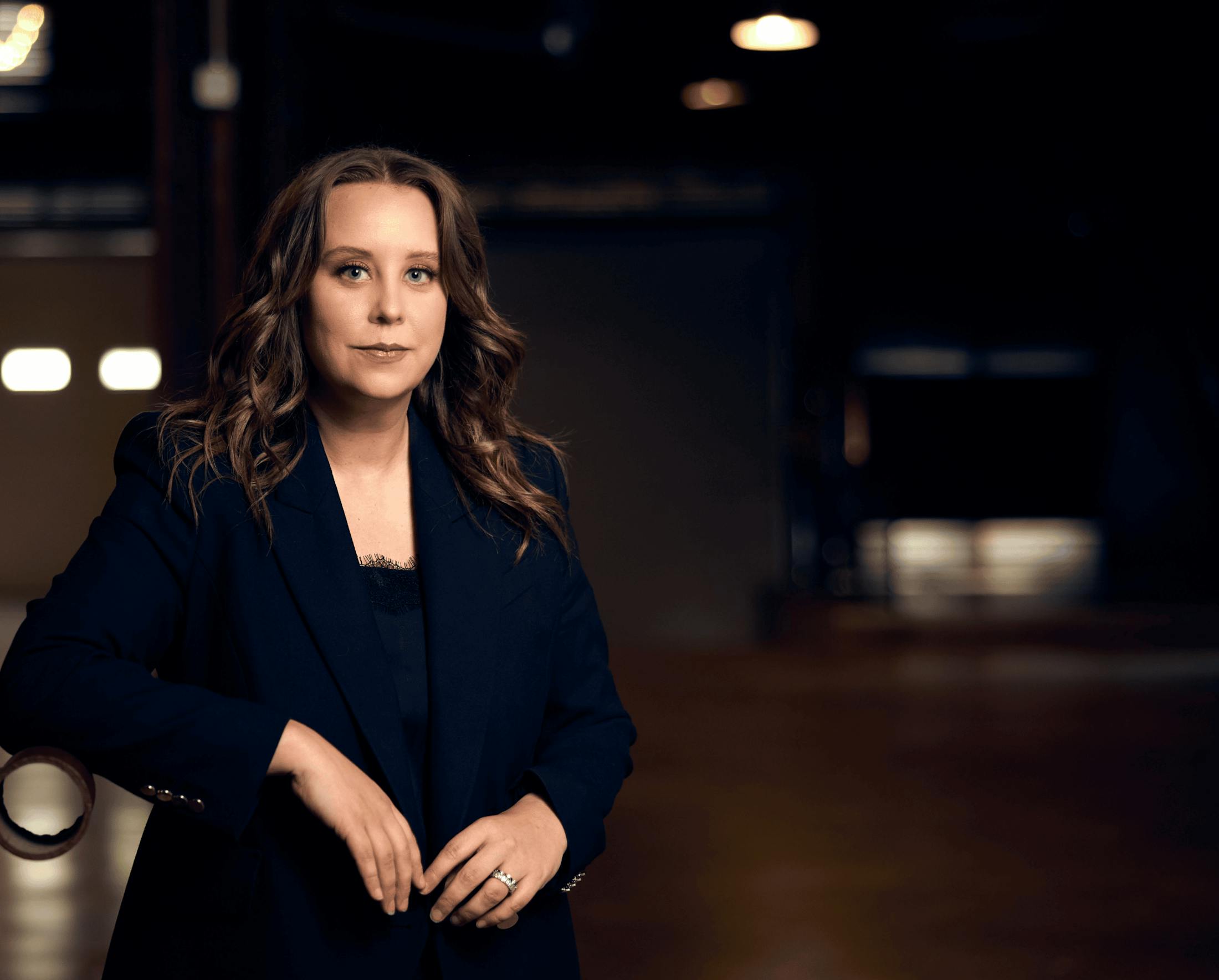 Picture of Lara Brock sitting