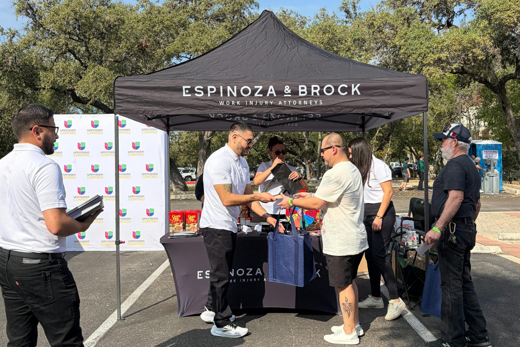 Pavotón with Univision