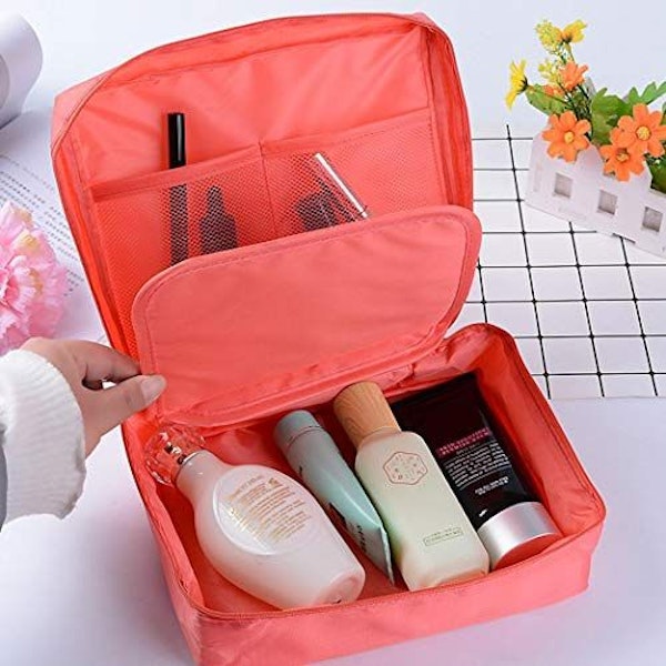 How to pack your cosmetics during travels
