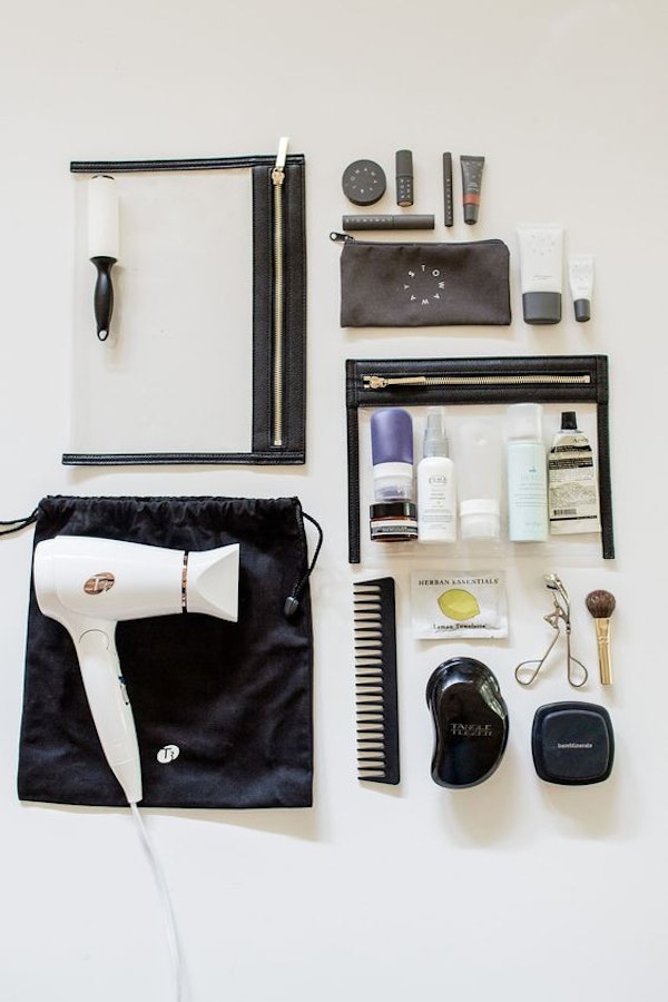How to pack your cosmetics during travels