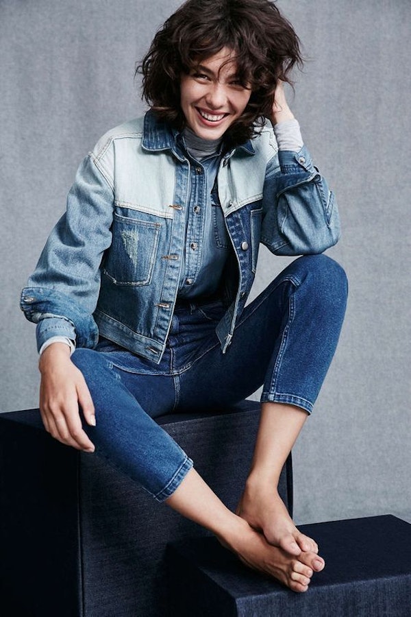 How to wear all denim