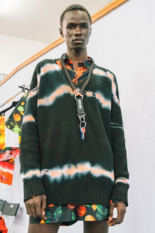 The trend of street style: clothing in the technique of tie-dye 