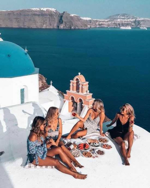 10 tips for planning the best Bachelorette Party abroad