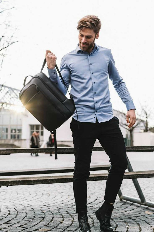 An essentials guide for businessmen — how to pack for the holiday