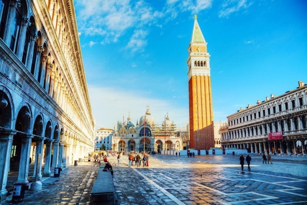 Shopping in Venice