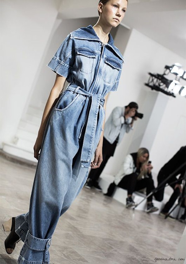 Denim overalls: How to wear and style them