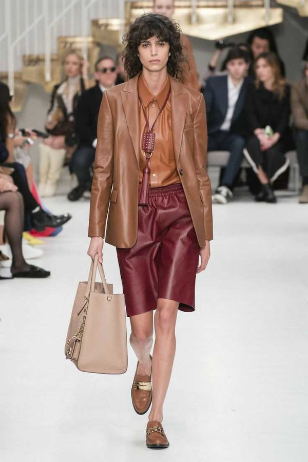 50 shades of red: the most fashionable color for leather items this fall