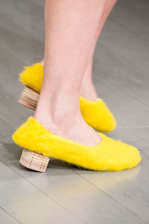 Fluffy shoes — a warm trend of the coming Autumn