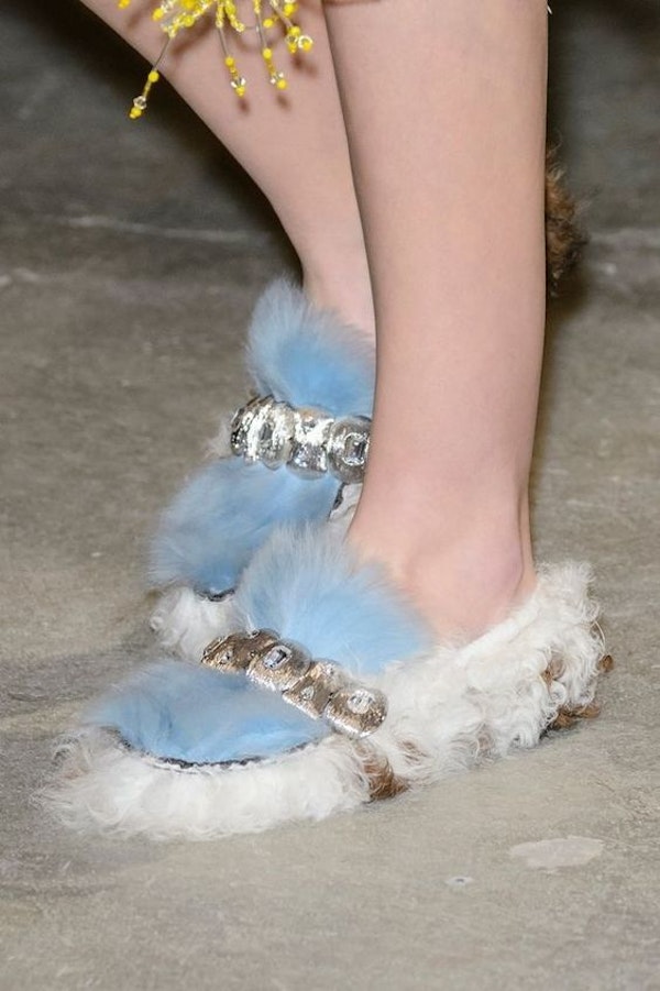 Fluffy shoes — a warm trend of the coming Autumn