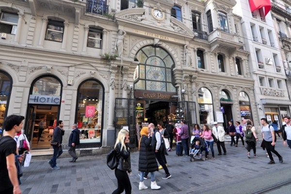   Shopping in Istanbul