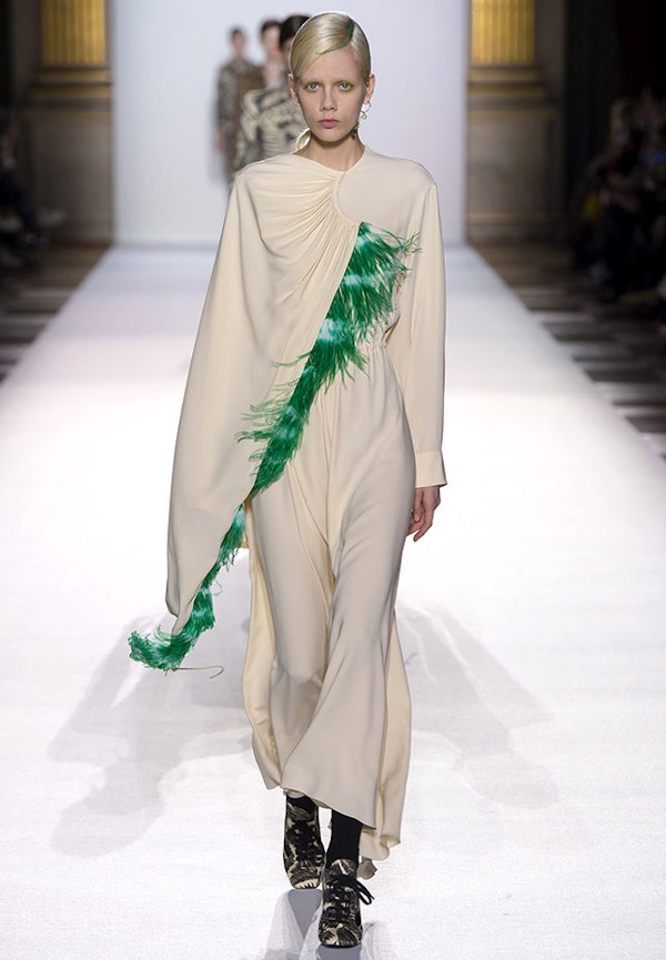  Things with feathers - one of the main trends this Fall