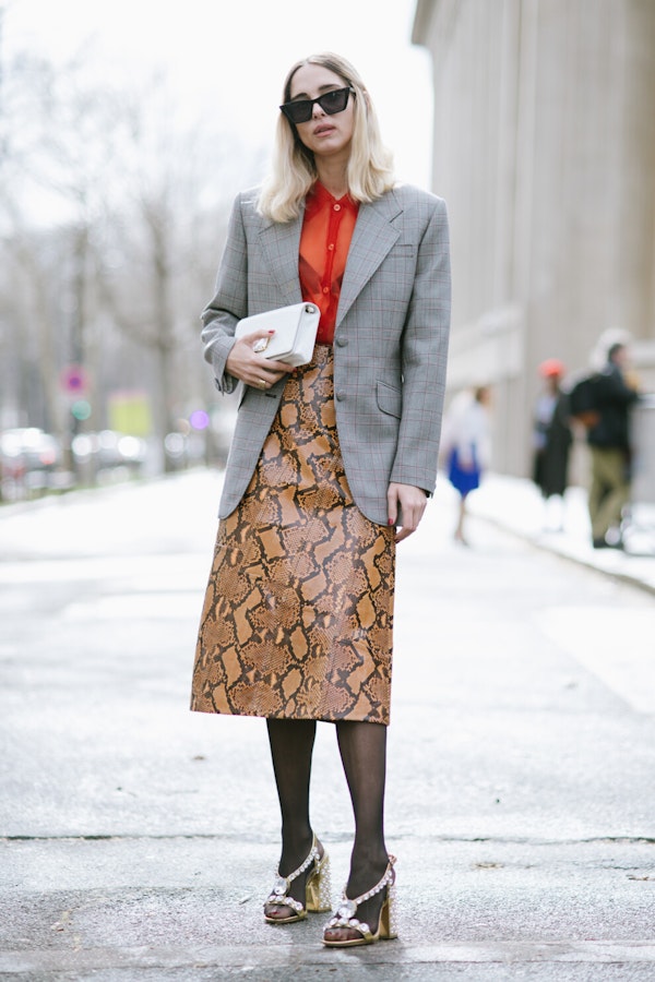 How to wear leather skirts this Fall