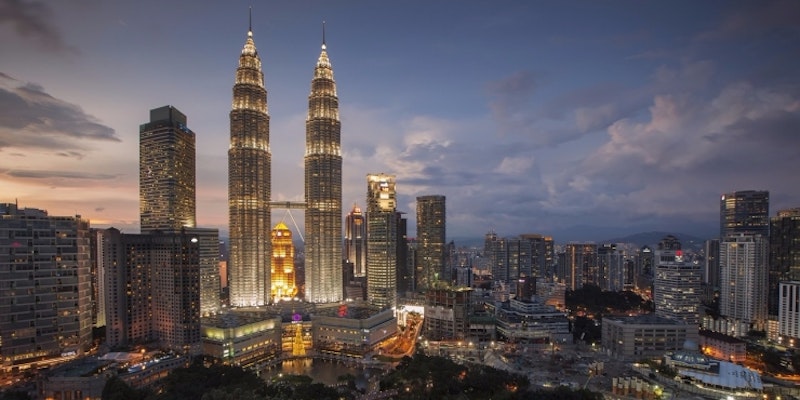 Exclusive fashion tour with your own stylist in Kuala Lumpur