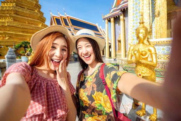 Girlfriend's shopping trip in Bangkok