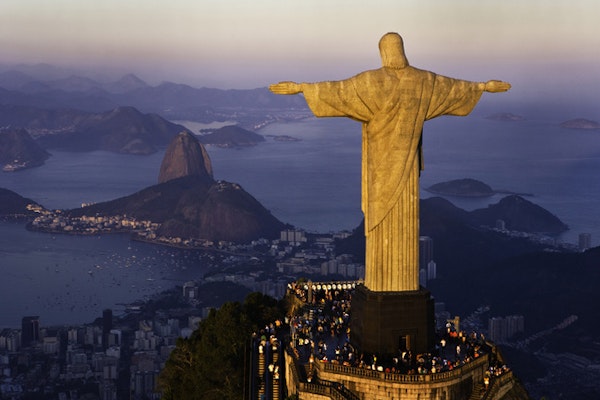Luxury shopping tour with your own stylist in Rio de Janeiro