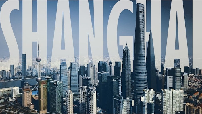 Luxury shopping tour with your own stylist in Shanghai