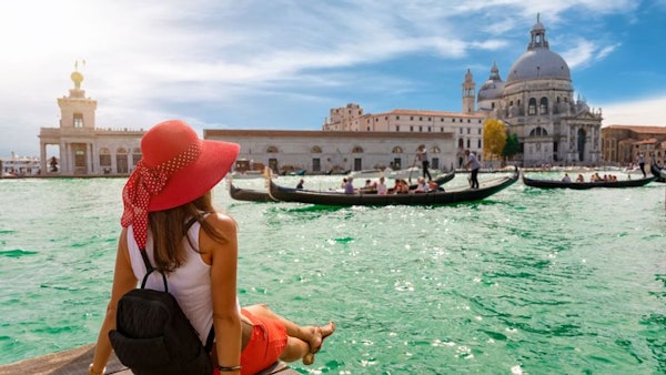 Atmospheric vacation in Venice this November