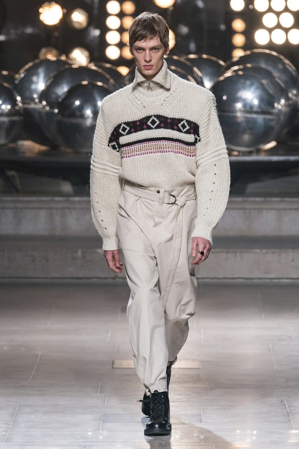 Seventies, monochrome, deconstruction: the most extravagant men's outfits this Fall