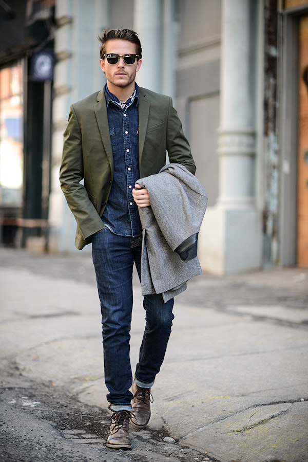 Business style - how to wear jeans in office and look formal