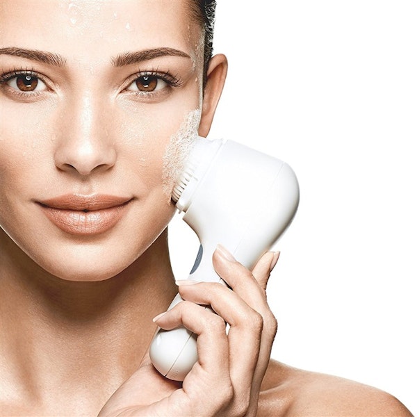 New beauty gadgets that help keep skin young