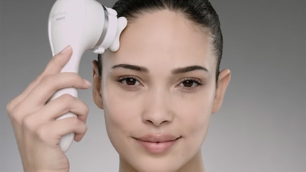 New beauty gadgets that help keep skin young