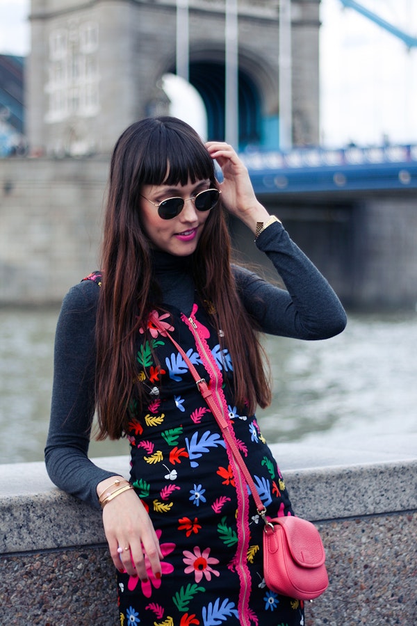 How to wear thin and light summer dresses in Autumn and Winter How to wear thin and light summer dresses in Autumn and Winter