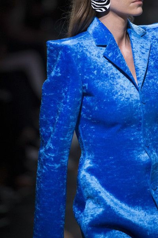 How to wear the most fashionable colour of 2020 - Classic Blue