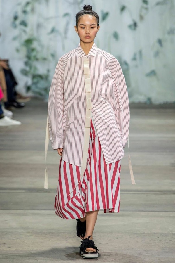 Fashionable tips how to wear a shirt in a new S/S season 2020