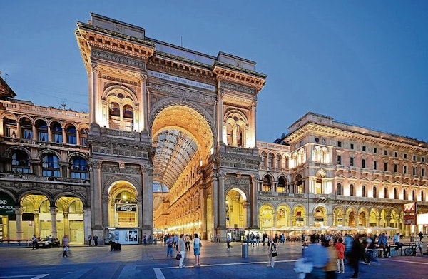 Special for Valentine's day : Honeymoon trip to Milan