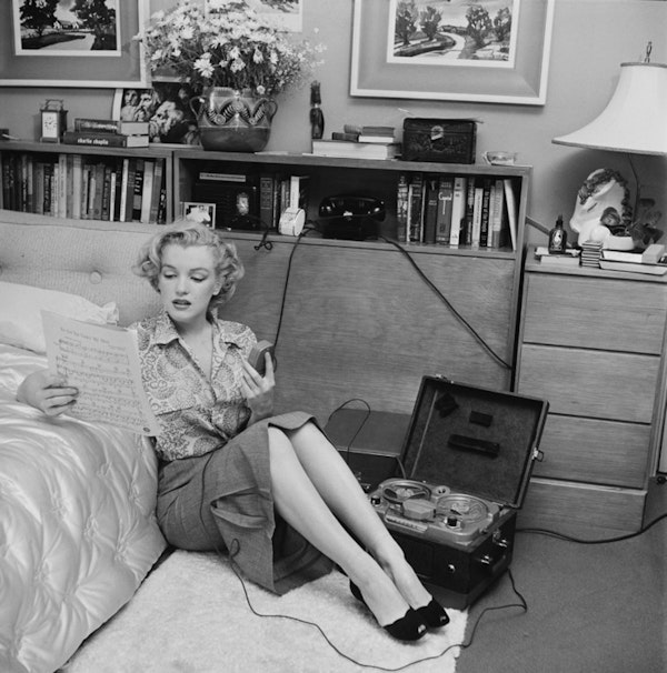 How Marilyn Monroe dressed at home 