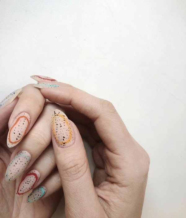 The main trends of Summer manicure