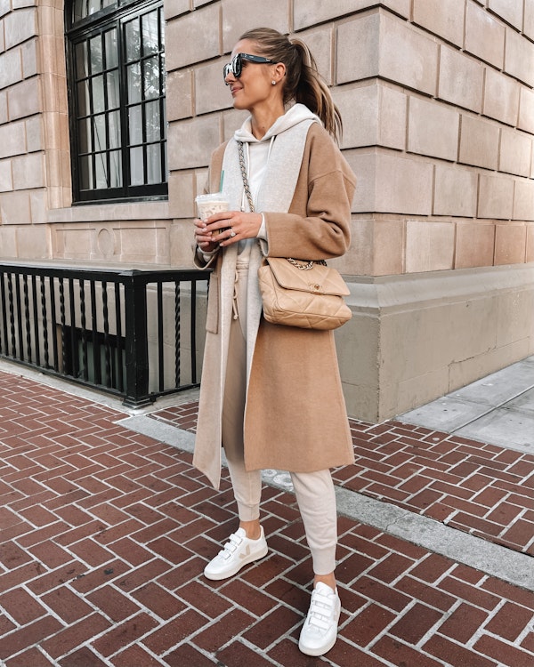 Smart Yet Stylish Clothing Items for a Long Airplane Trip