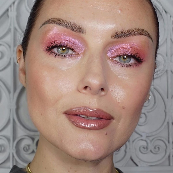 Christmas Holiday Glam to Try This Season