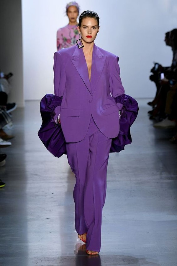 3 Ways to Wear Pantone's Color of The Year 2022