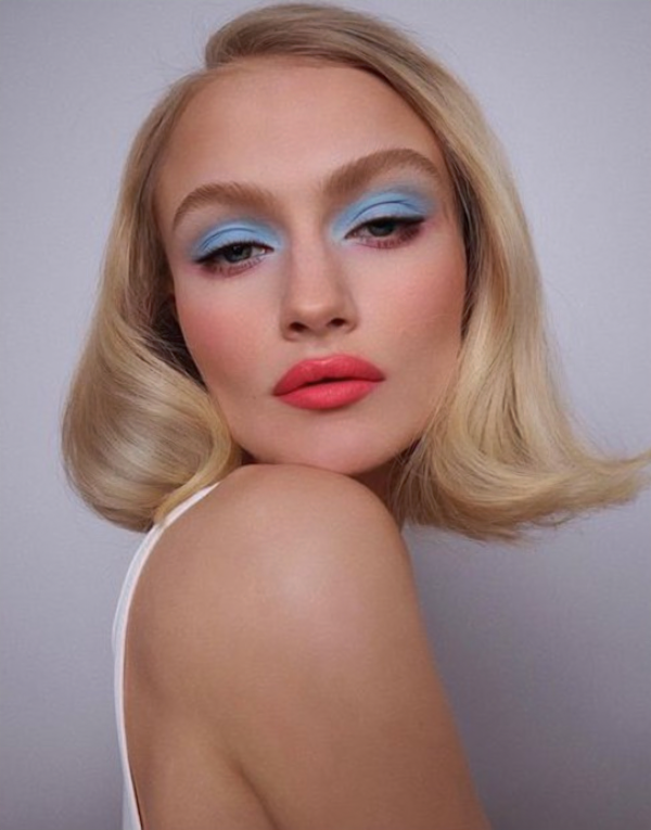 Shades of the sea inspire summer 2022 eye makeup