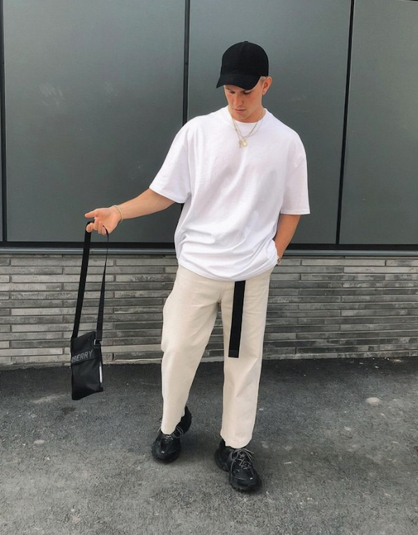 How to match the white t-shirt? The looks for him