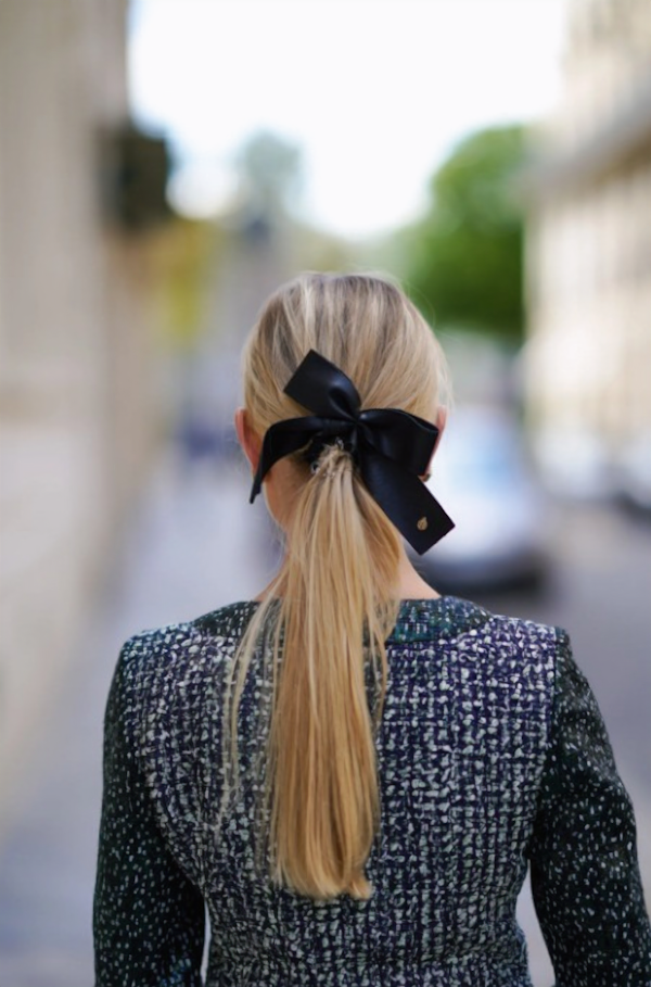 Hairstyles for the holidays, here comes the bow again