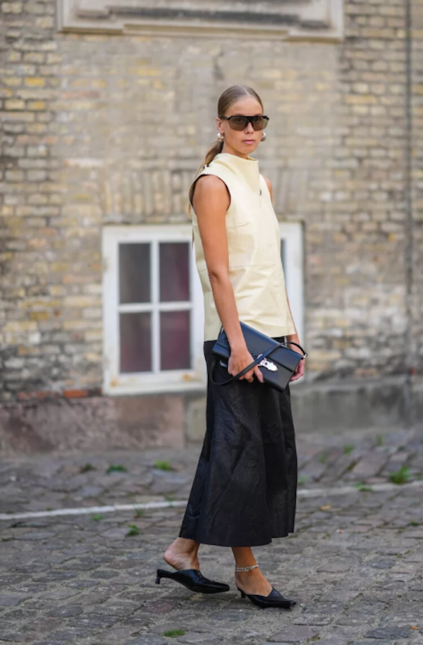 The pencil skirt: 5 looks to pair it with elegance and a dash of originality