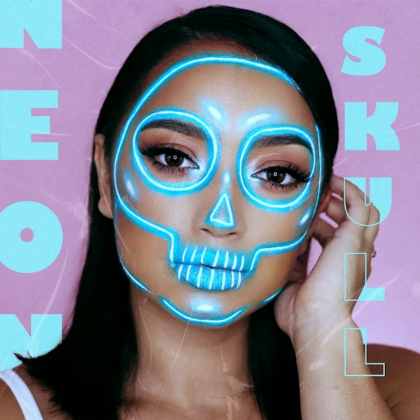 Crazy but Iconic Make up for Halloween