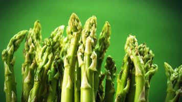 Zoomed in photo of asparagus.