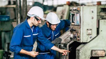 How to Implement Predictive Maintenance Tools in Manufacturing