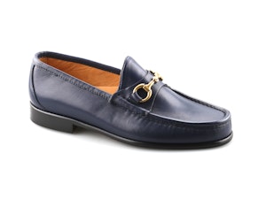 mocassino Lepori collezione uomo con morsetto colore blu, scarpa di profilo.