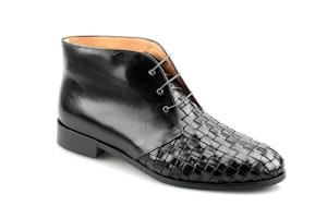 Bibi scarpa allacciata polacchina Lepori collezione donna colore nero. Scarpa vista di profilo