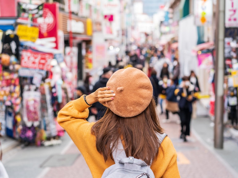 Tailored Tokyo Stroll: Exclusive Guided Walking Experience