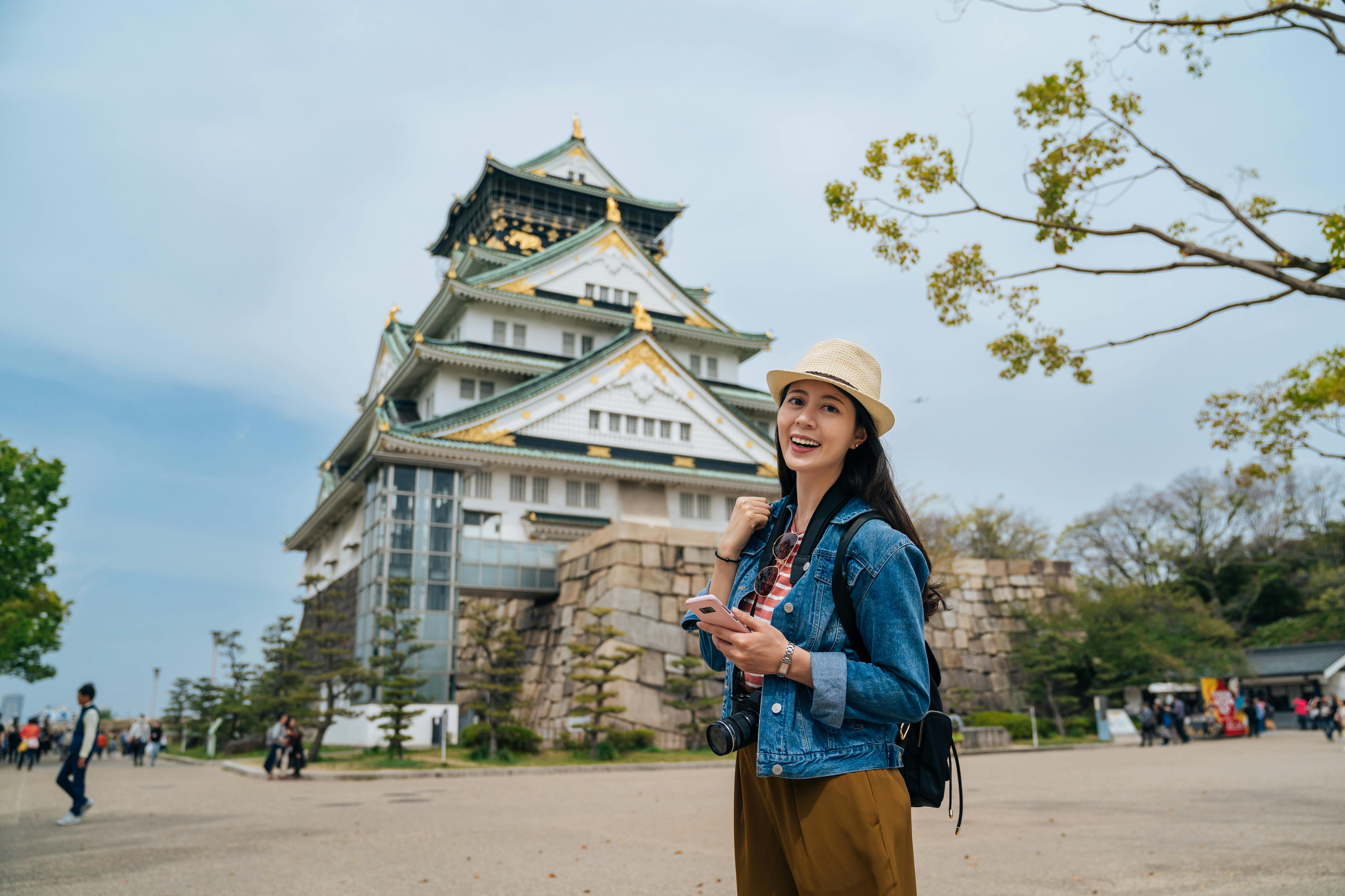 Private Tour of Osaka's Palaces and Temples