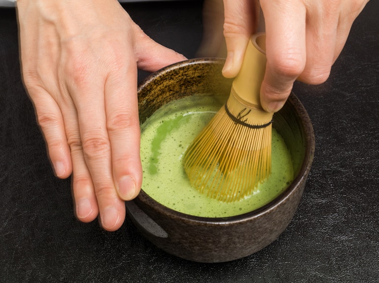京都の伝統を味わう:着物体験と茶道